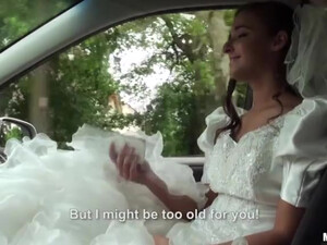 Брошенная у алтаря невеста трахается с незнакомцем