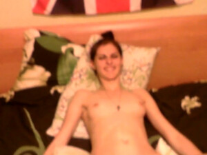 Пышная блондинка предложила лесбиянке игры с резиновым членом